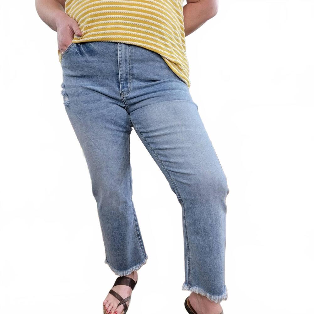 NEW ZENANA lexley straight cropped jeans in blue